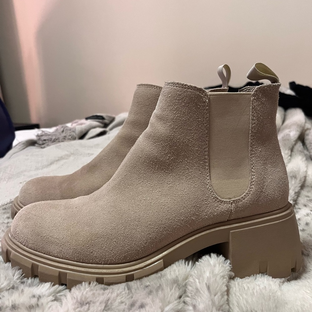 Steve Madden Suede Booties